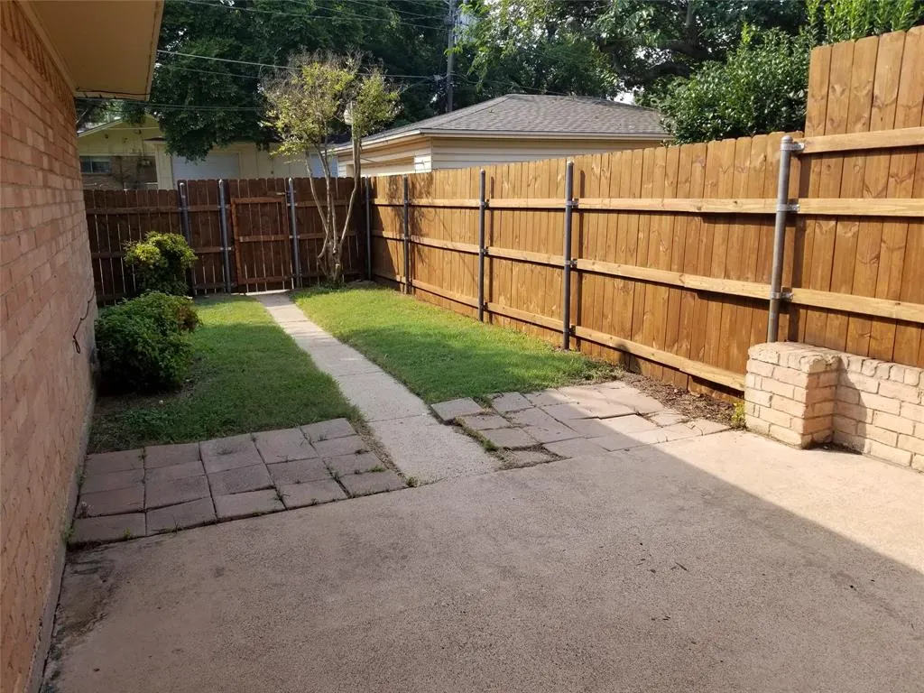 7558 Brentcove Circle