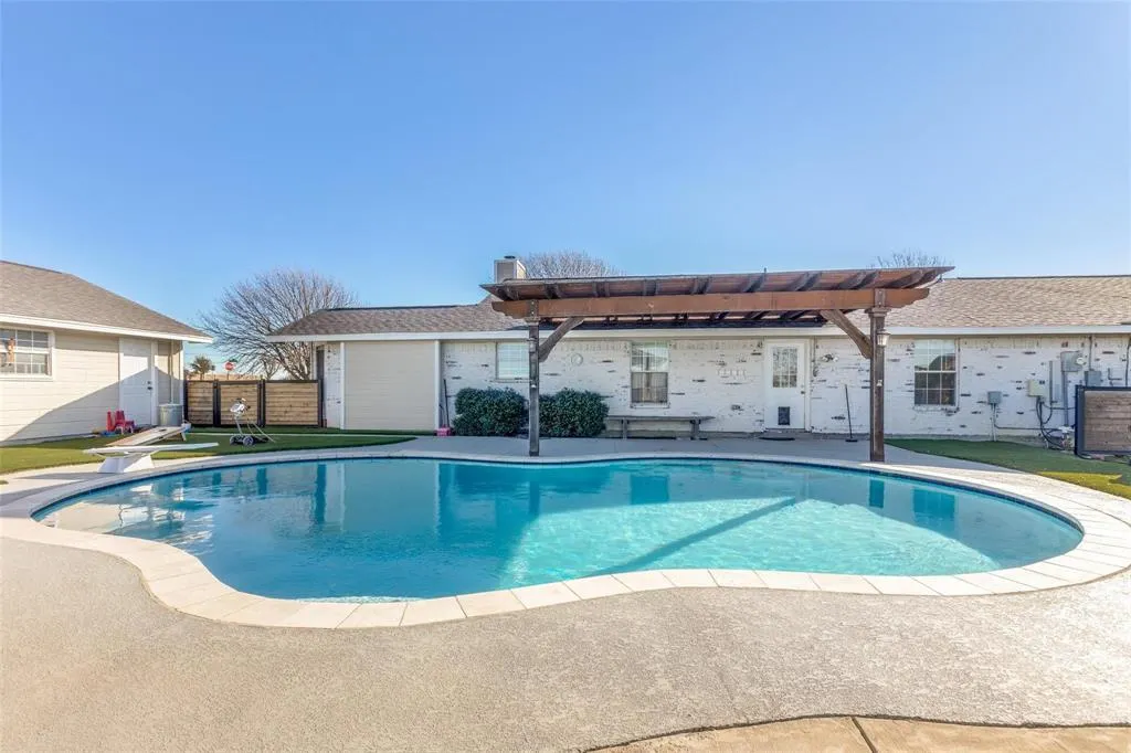 102 Meadow Green Street