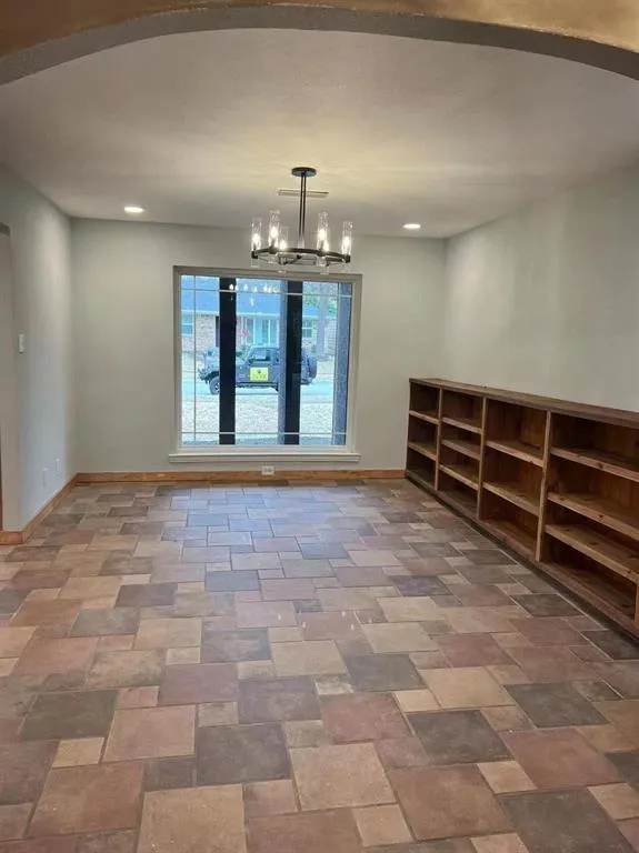 310 Westpark Drive N