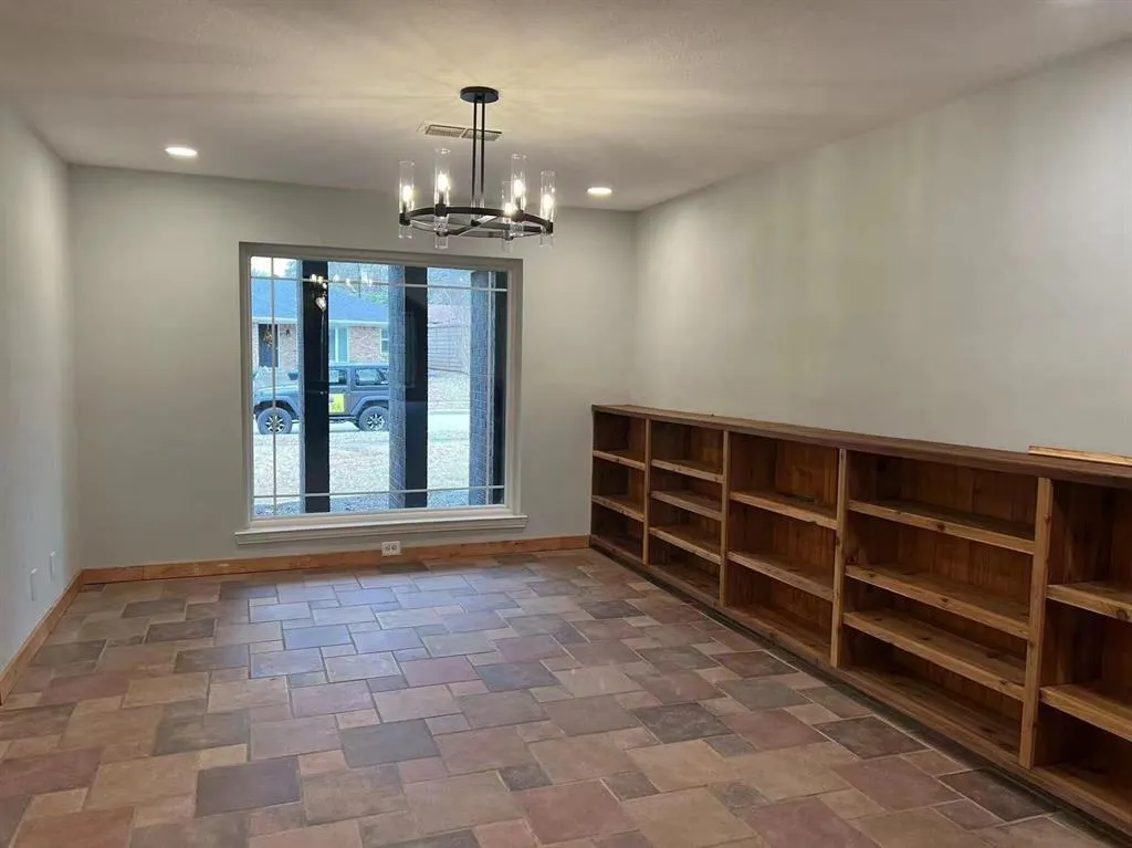 310 Westpark Drive N