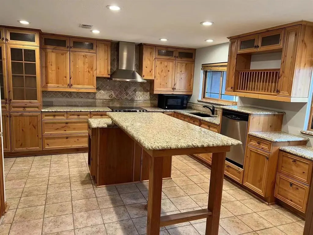 310 Westpark Drive N