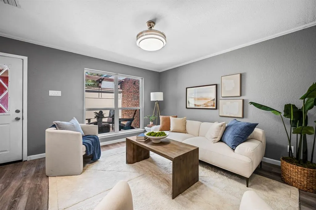 3915 Buena Vista Street, #D