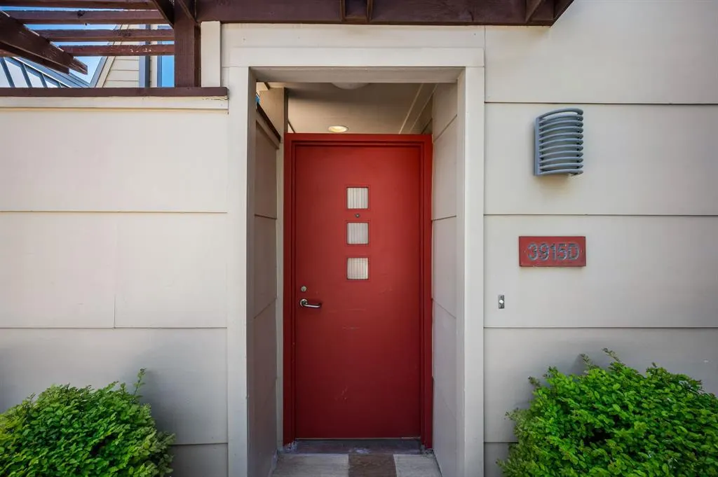 3915 Buena Vista Street, #D