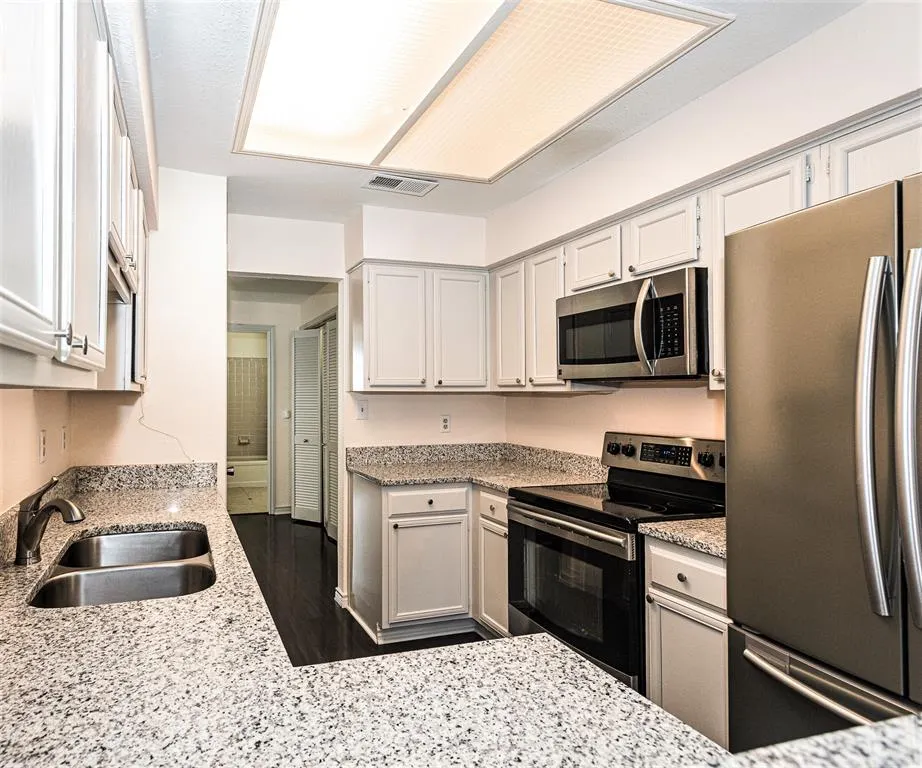 8600 Coppertowne Lane, #303C