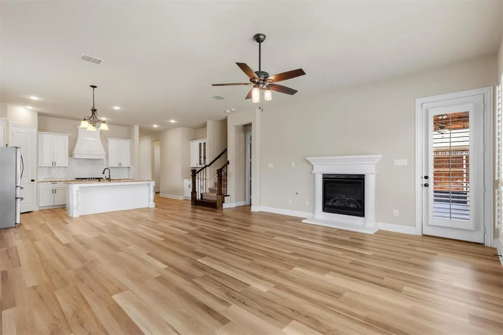 4100 Crowe Lane