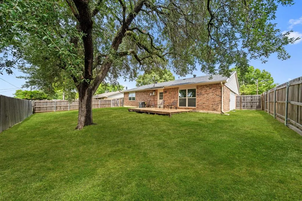 622 Roaming Road Drive