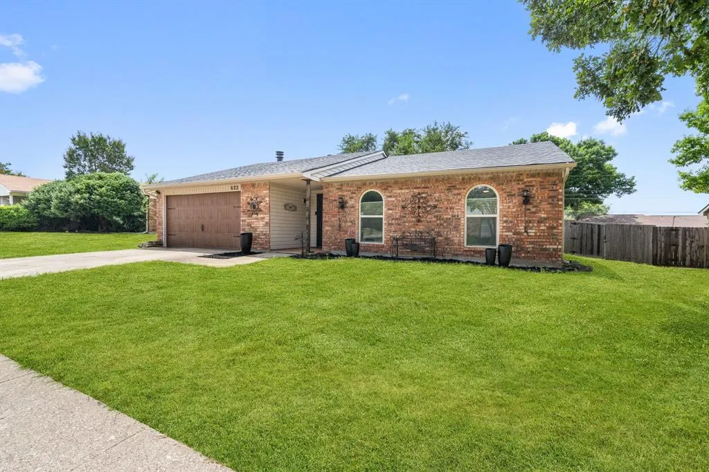 622 Roaming Road Drive