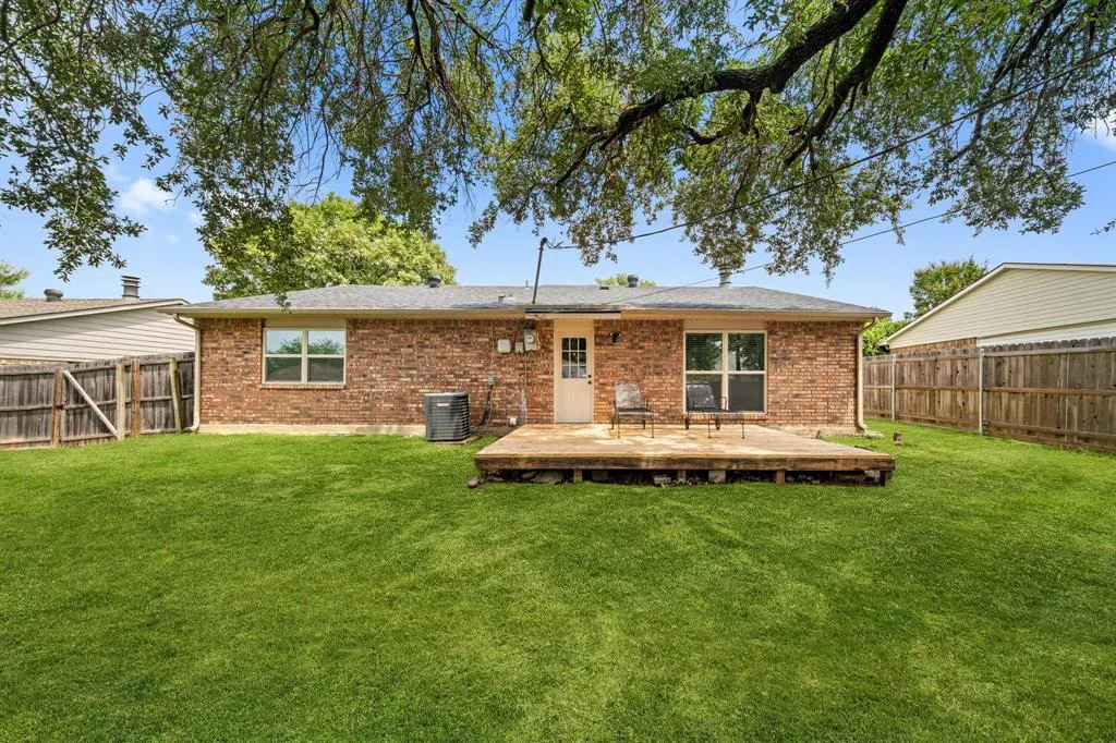 622 Roaming Road Drive