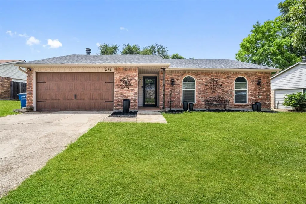 622 Roaming Road Drive
