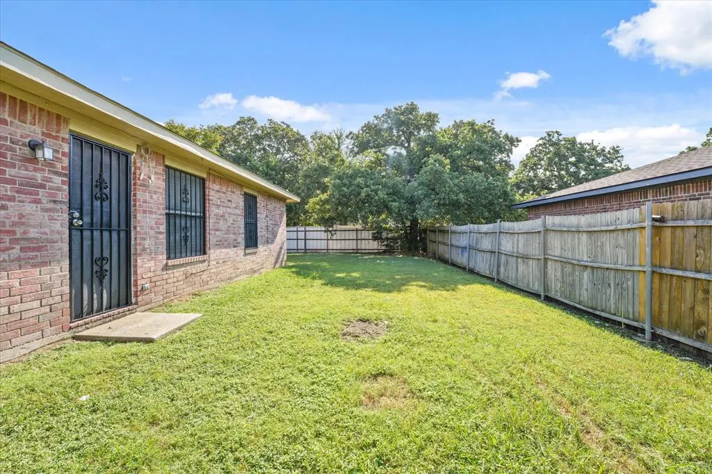 10420 Pondwood Drive