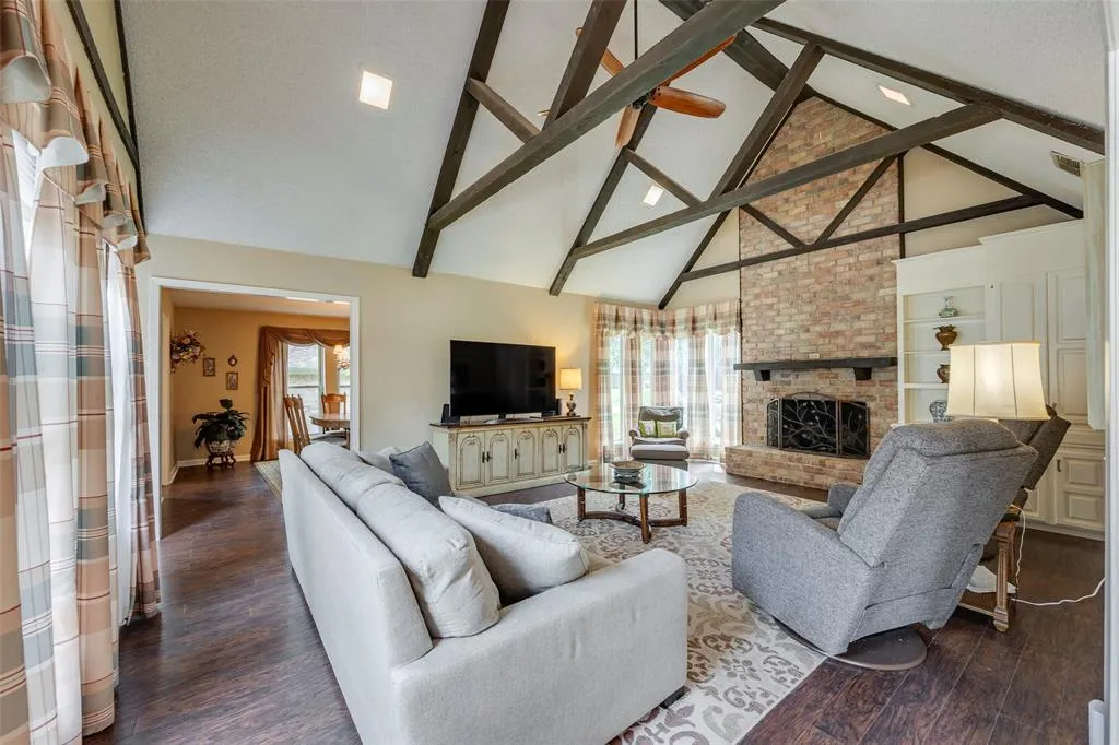 2337 Chace Court