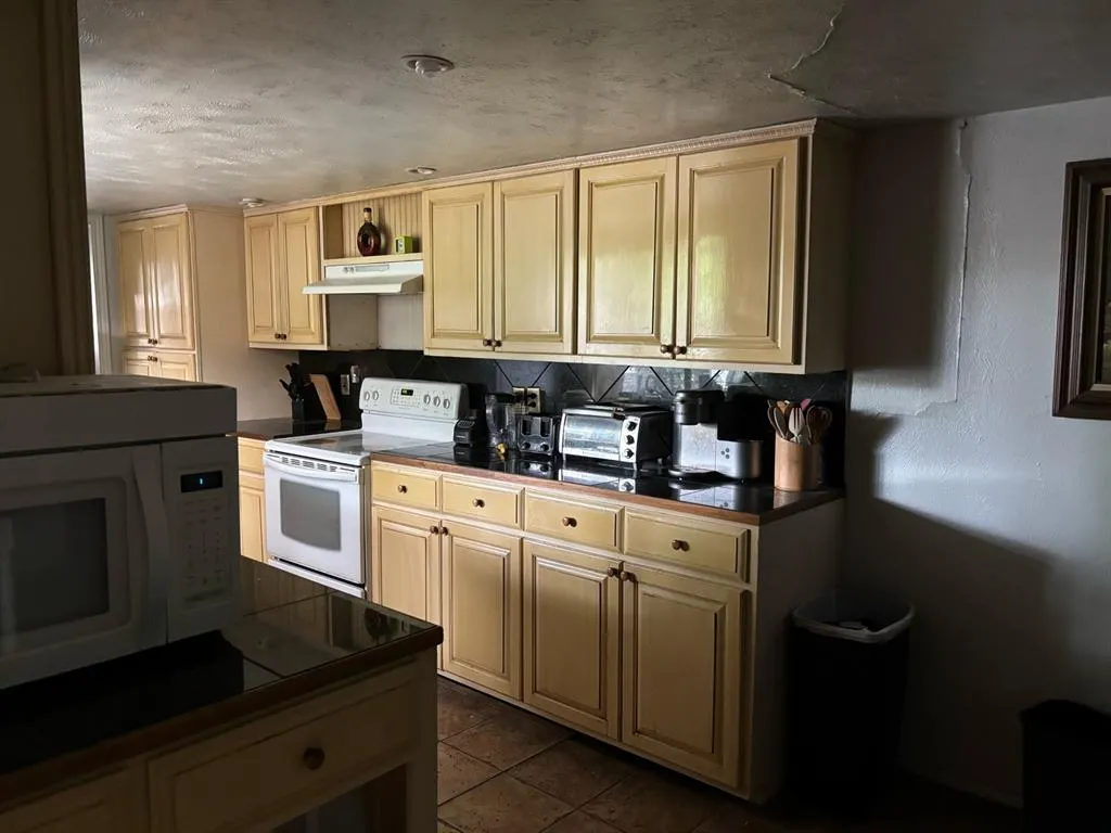 1004 Middle Cove Drive