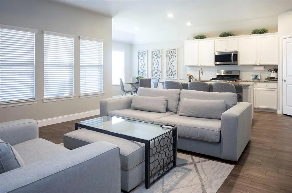 1206 Deerfield Drive