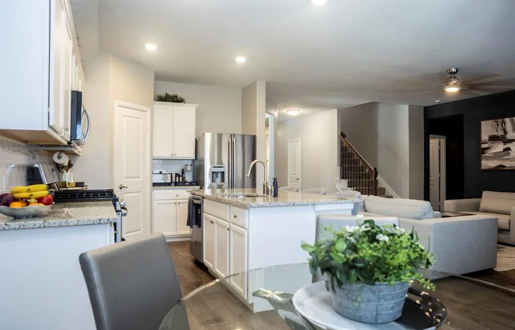 1206 Deerfield Drive