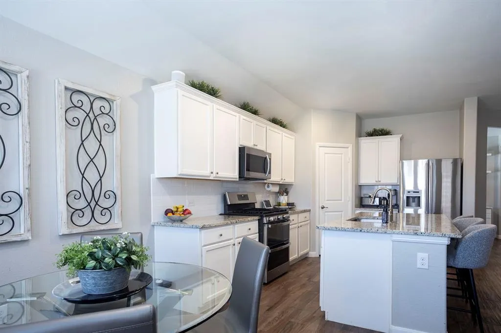 1206 Deerfield Drive
