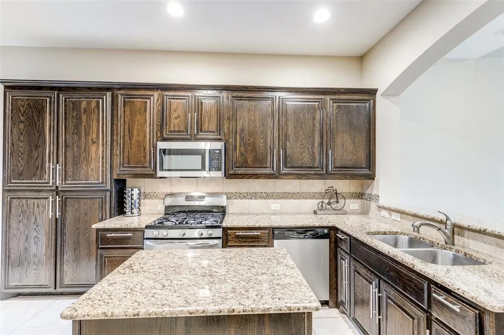 5436 Mesquite Drive
