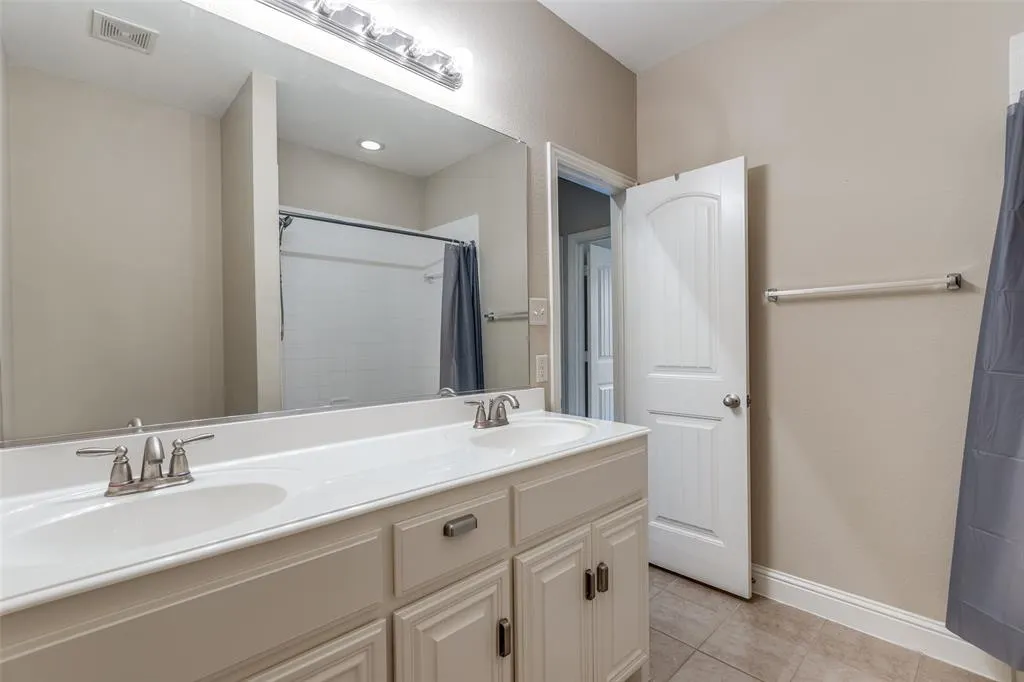 5436 Mesquite Drive