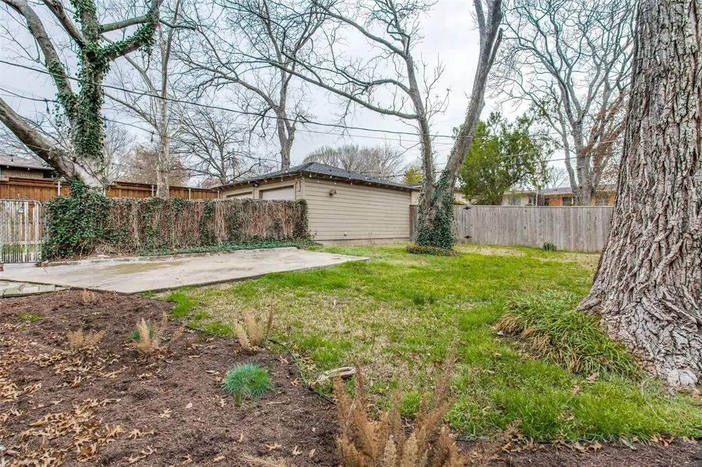 854 Lake Terrace Drive