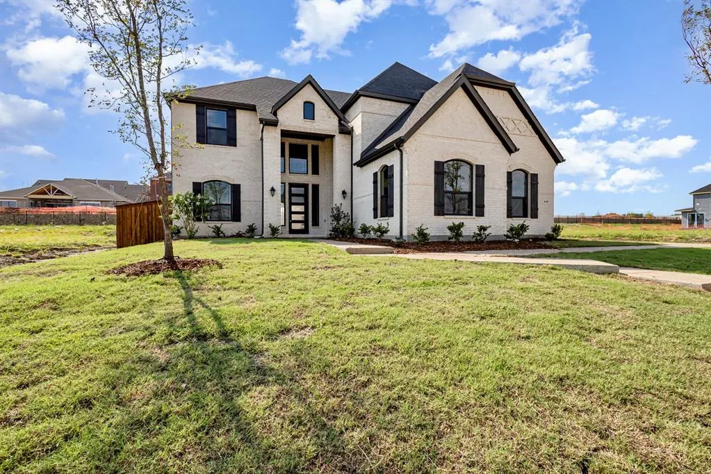 240 HANGING GARDEN Drive