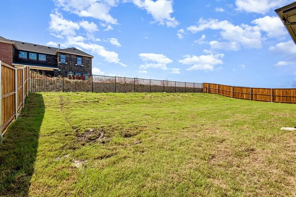 240 HANGING GARDEN Drive