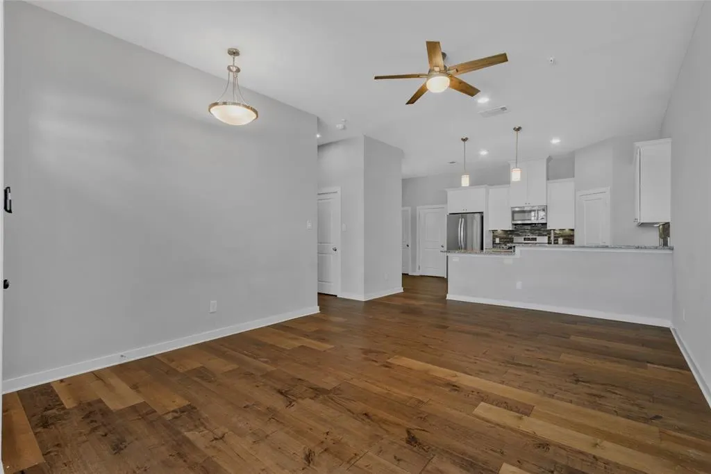 5979 Rivendell Drive