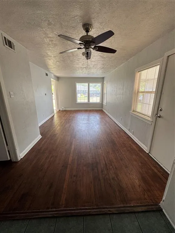 2203 Tolosa Drive
