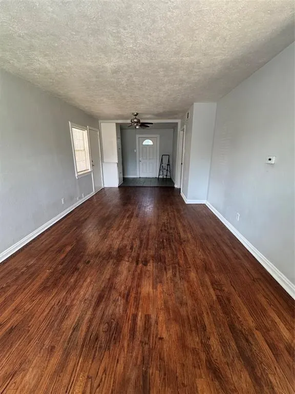 2203 Tolosa Drive
