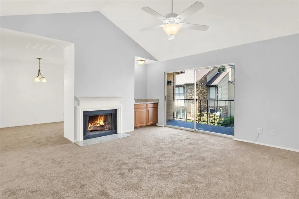 5300 Keller Springs Road, #2023
