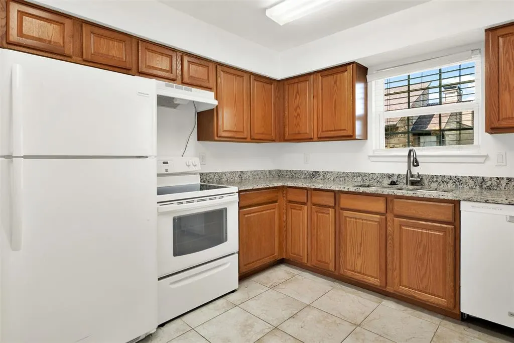 5300 Keller Springs Road, #2023