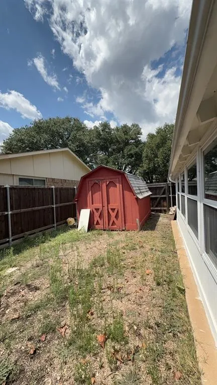 5004 Goodwin Drive