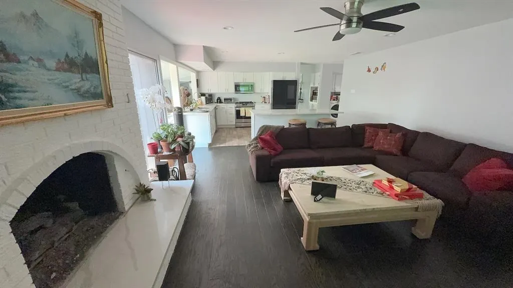 5004 Goodwin Drive
