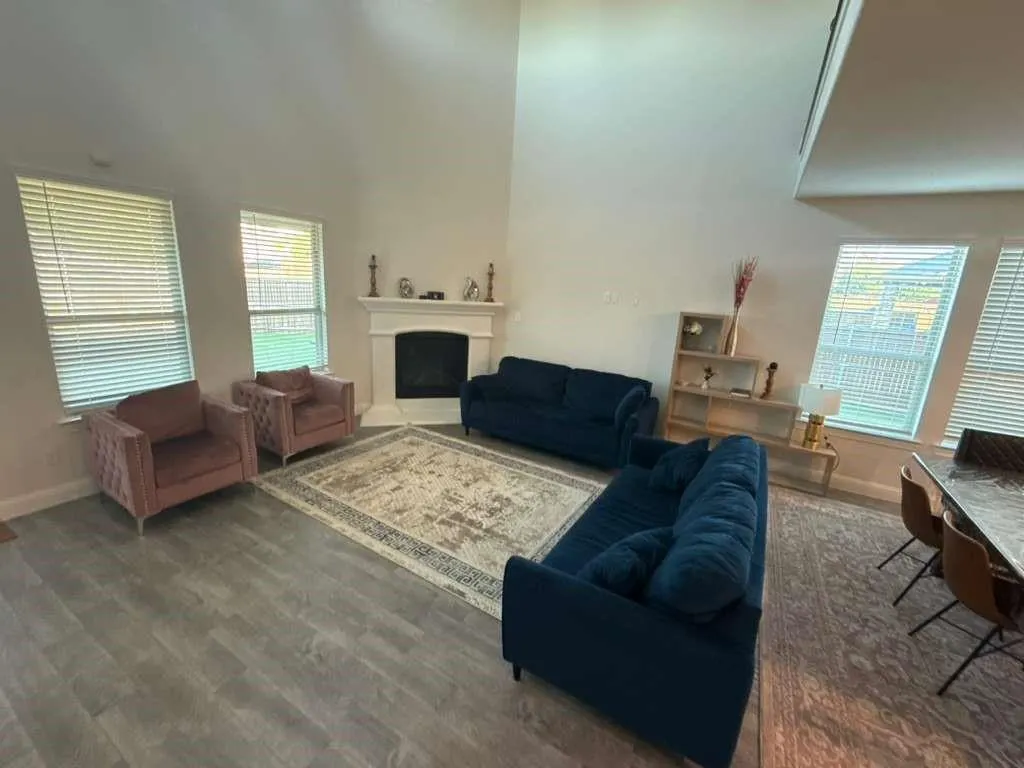9594 Kavik Street