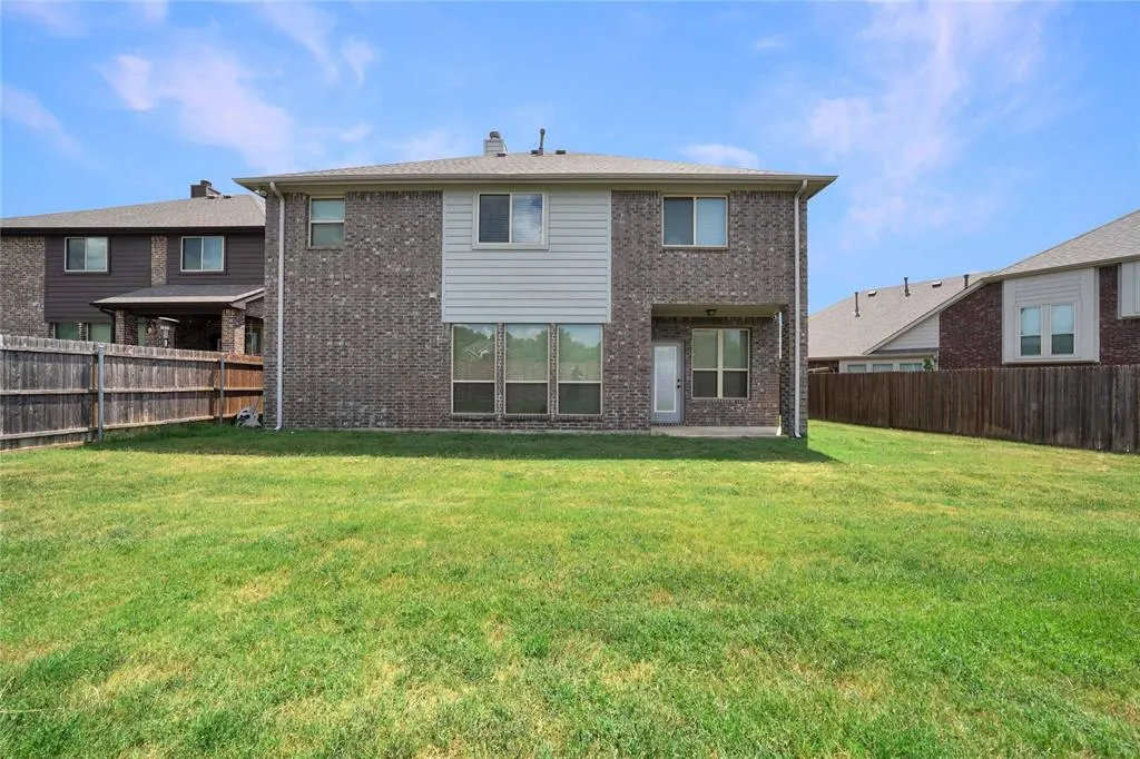 809 Summer Lane