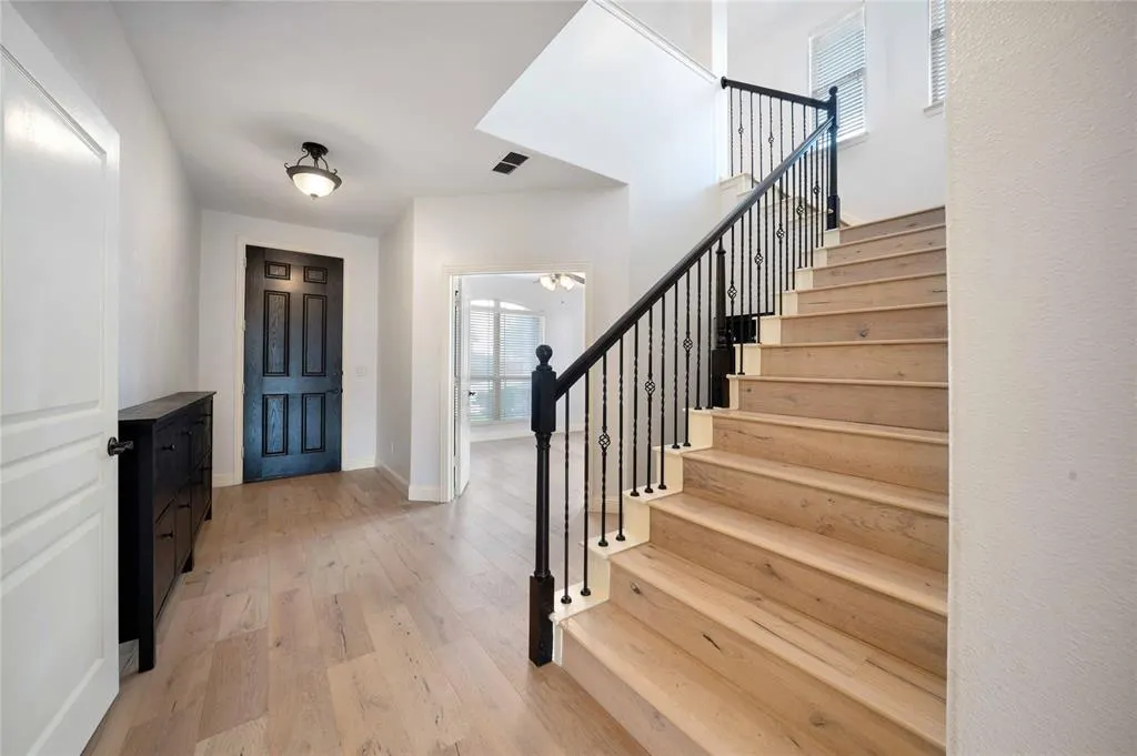 809 Summer Lane