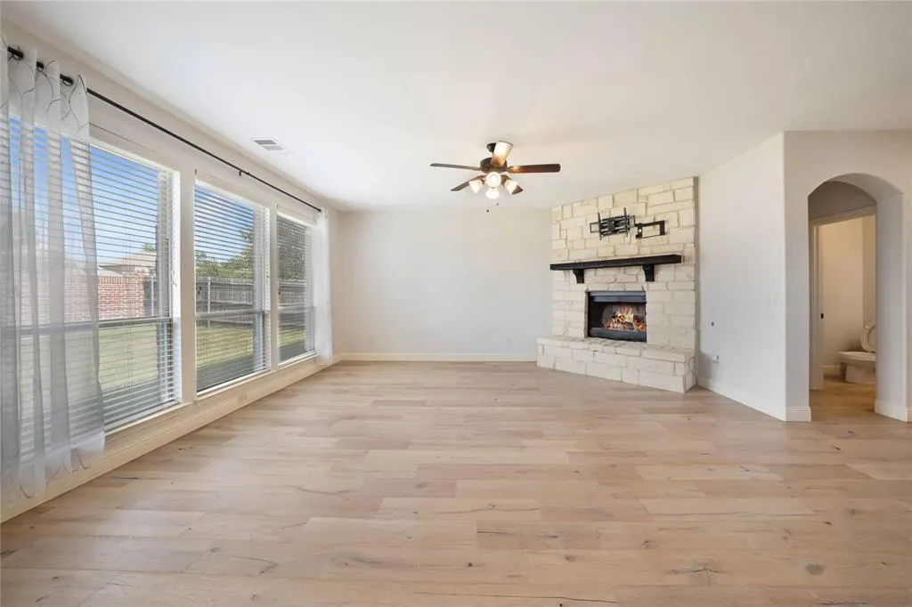 809 Summer Lane