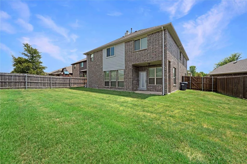 809 Summer Lane