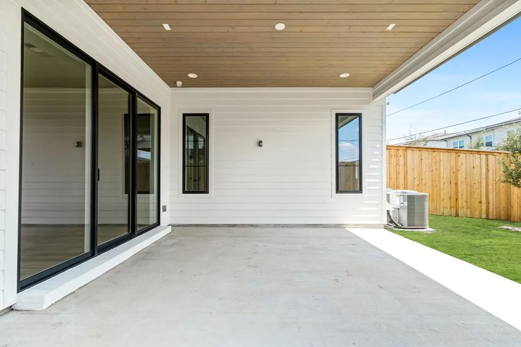 4604 Hopkins