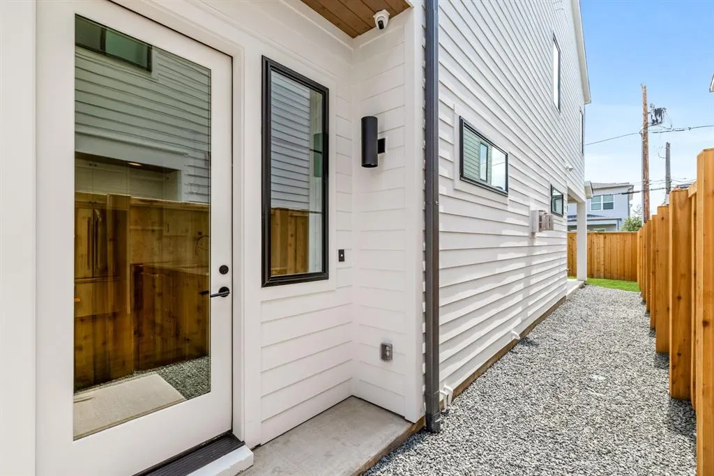 4604 Hopkins