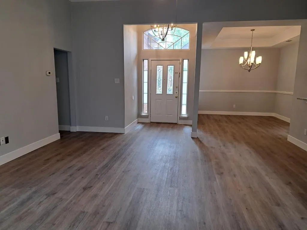 808 Snapdragon Lane