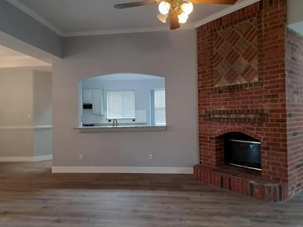808 Snapdragon Lane