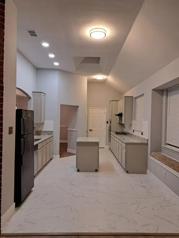 808 Snapdragon Lane