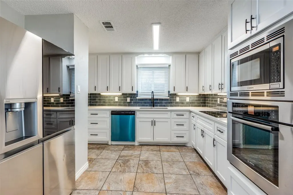 3421 Singletree Trail