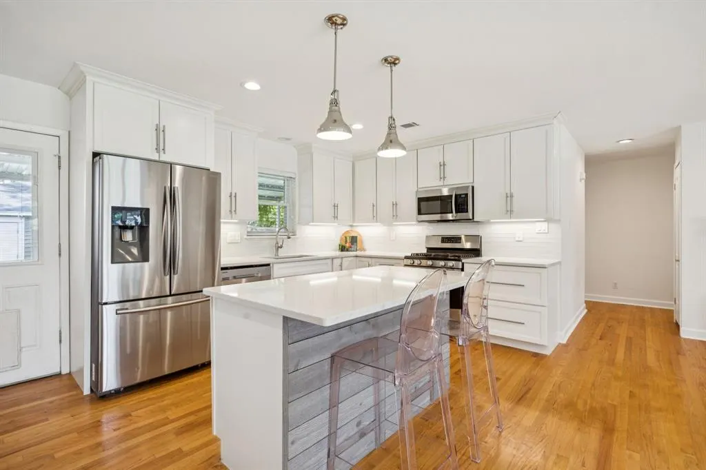 834 Kirkwood Drive
