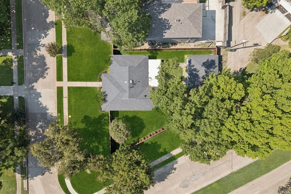 834 Kirkwood Drive