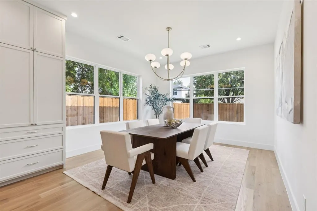 3516 Royal Lane