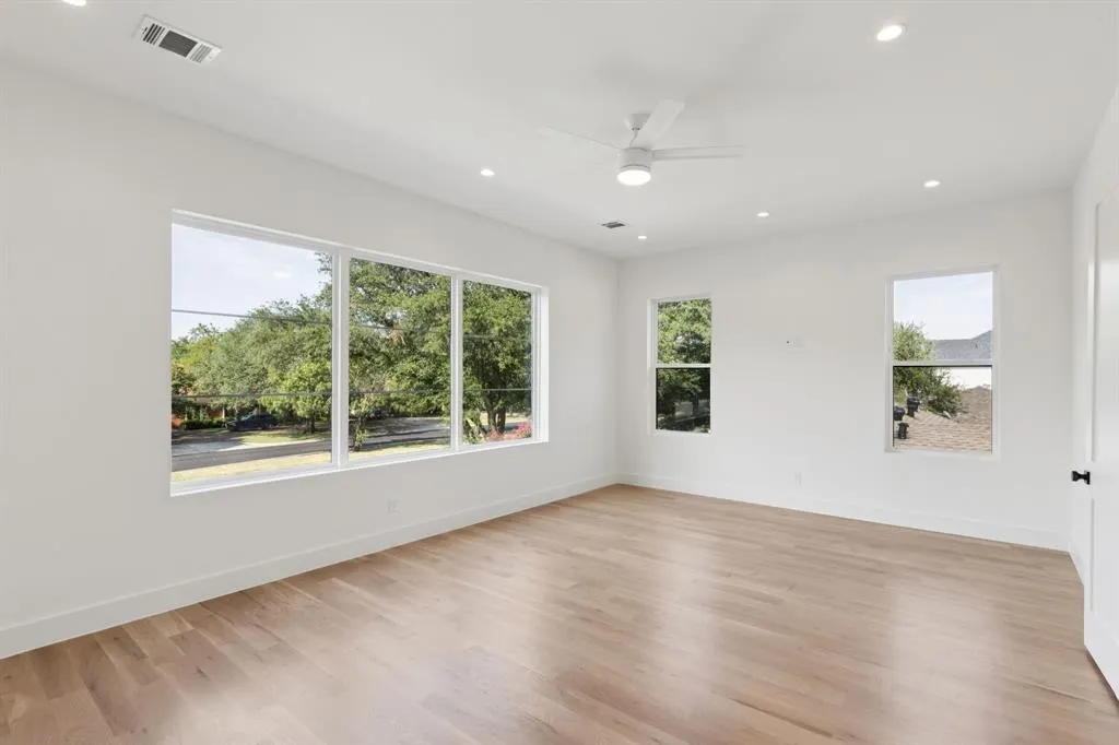 3516 Royal Lane