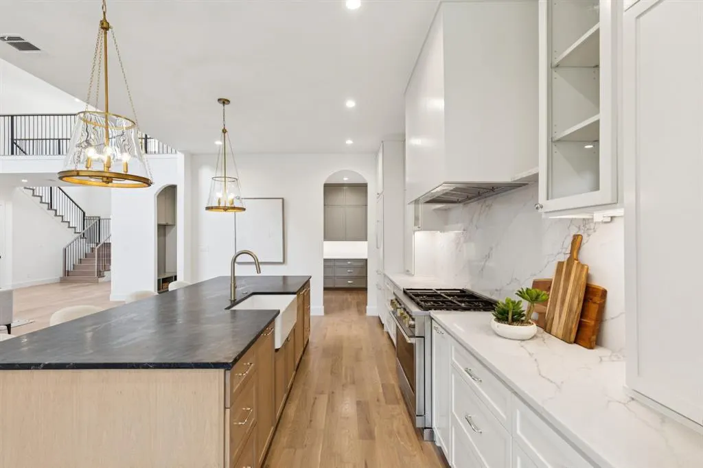 3516 Royal Lane