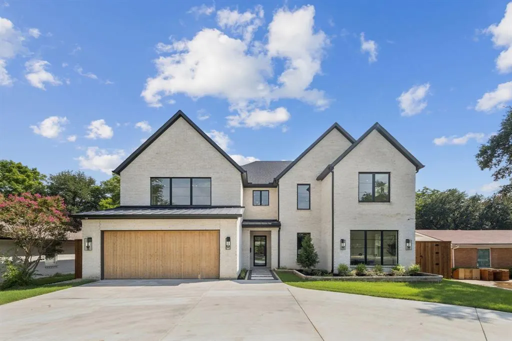 3516 Royal Lane