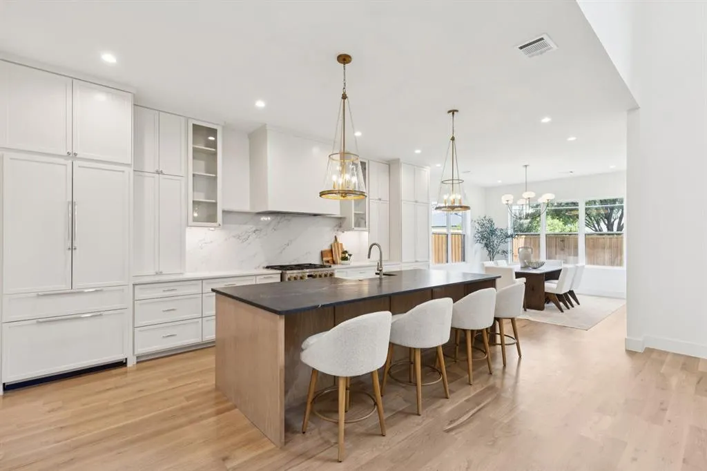 3516 Royal Lane