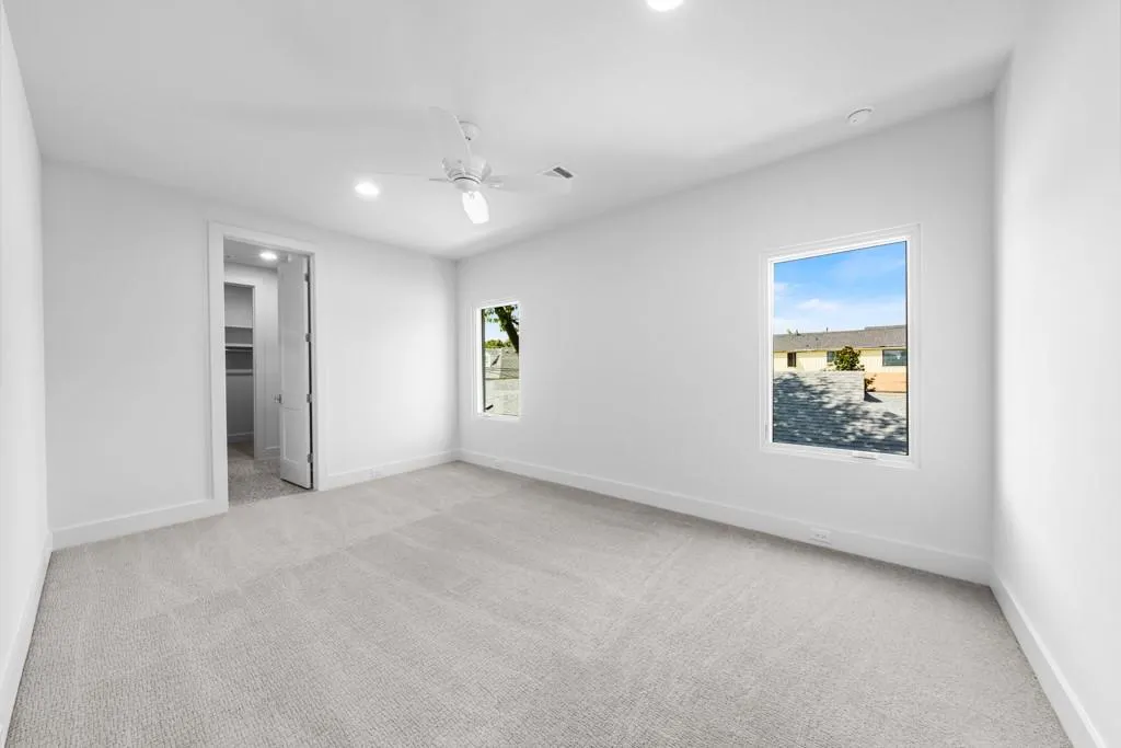 7623 Robin Road